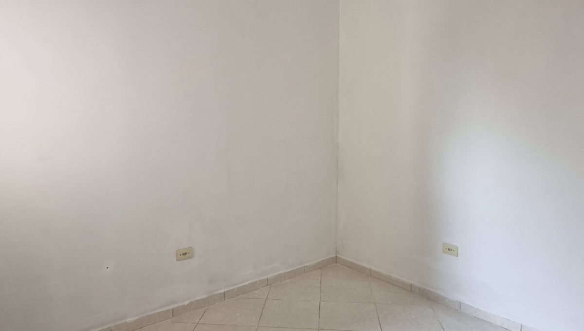 A8F97255-1E10-4587-8FF3-90520DD63D81