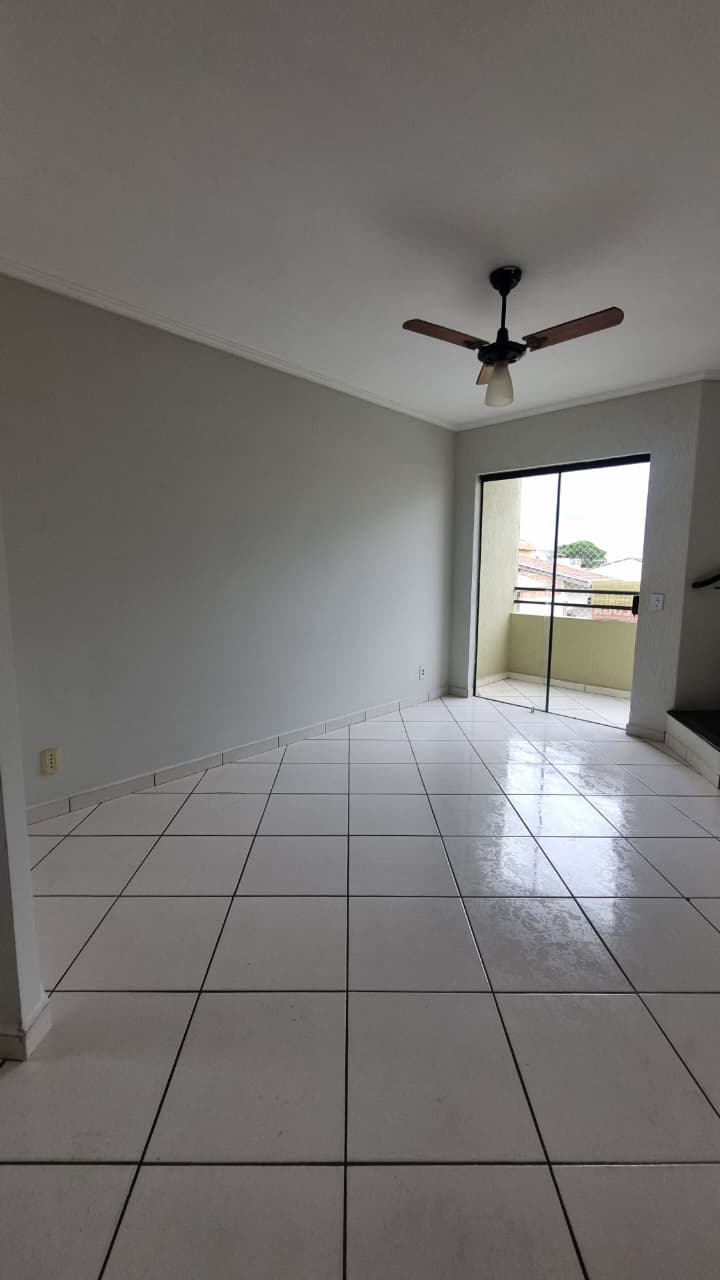 APARTAMENTO – JARDIM ROSELY