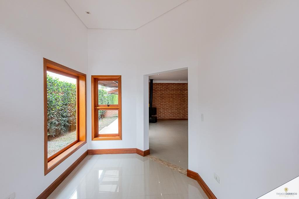 4e853c0a-cf24-4965-aac5-6b972e75e573