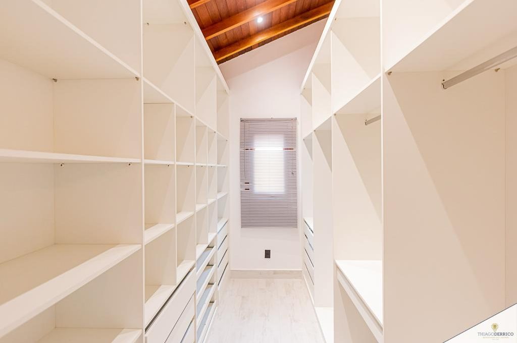 c3950125-e16f-4173-aa0c-2ba2e55b2278